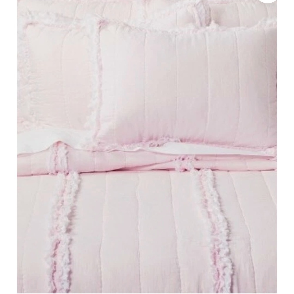 Simply Shabby Chic PINK Raw Edge Quilt Ruffles full/queen LOOK Flaw